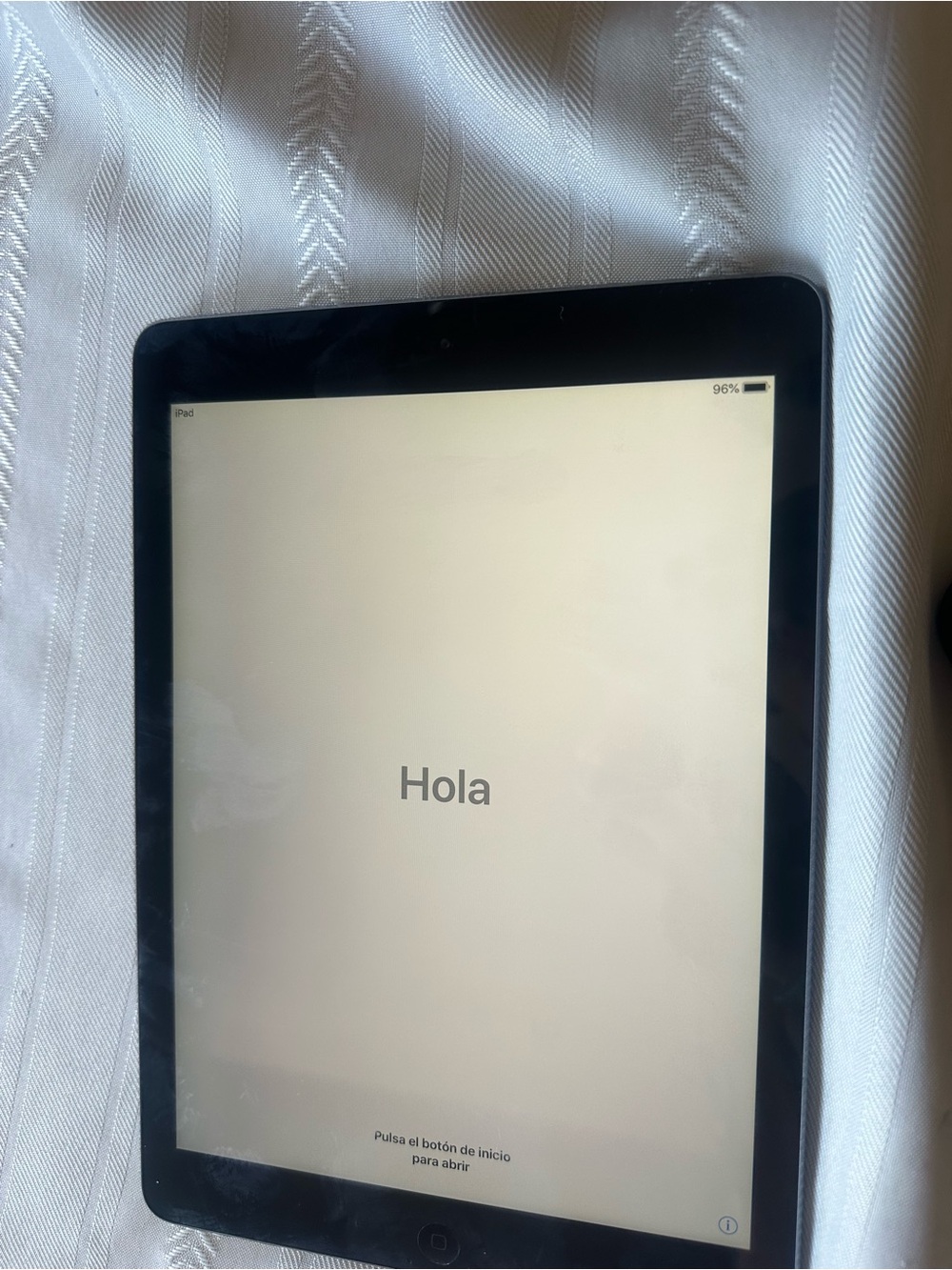 iPad - Picture 2 of 2